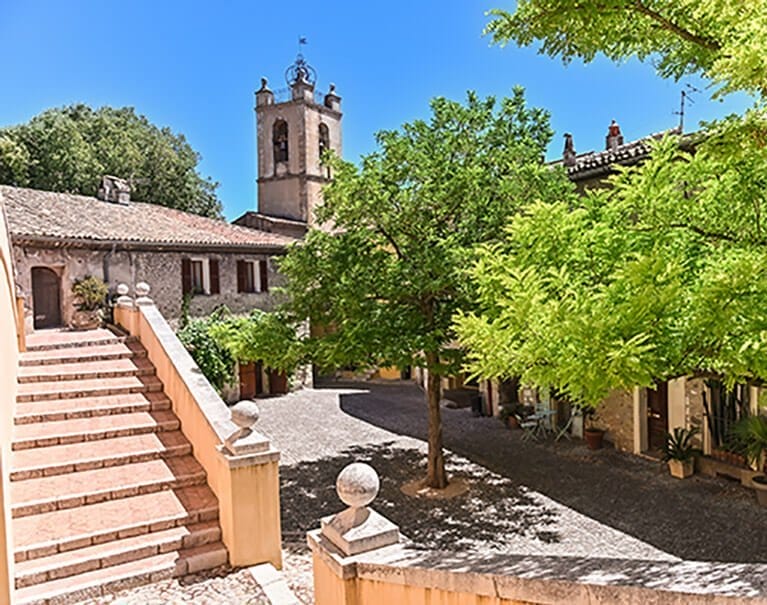 Eglise Saint-Pierre et Saint-Paul - haut de Cagnes