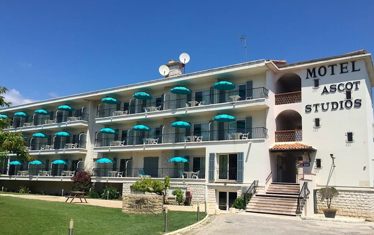 Ascot Motel - Cagnes-sur-Mer