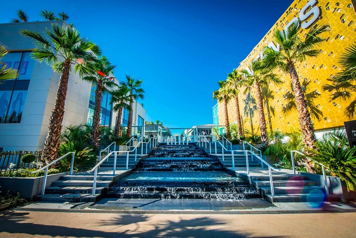 Entrée Printemps du centre commercial Polygone Riviera