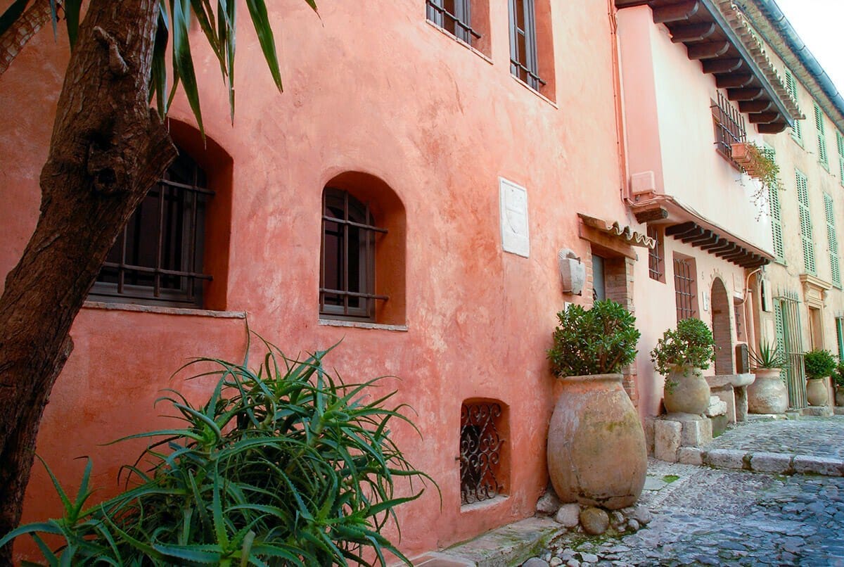 Ruelle pavée du haut-de-cagnes