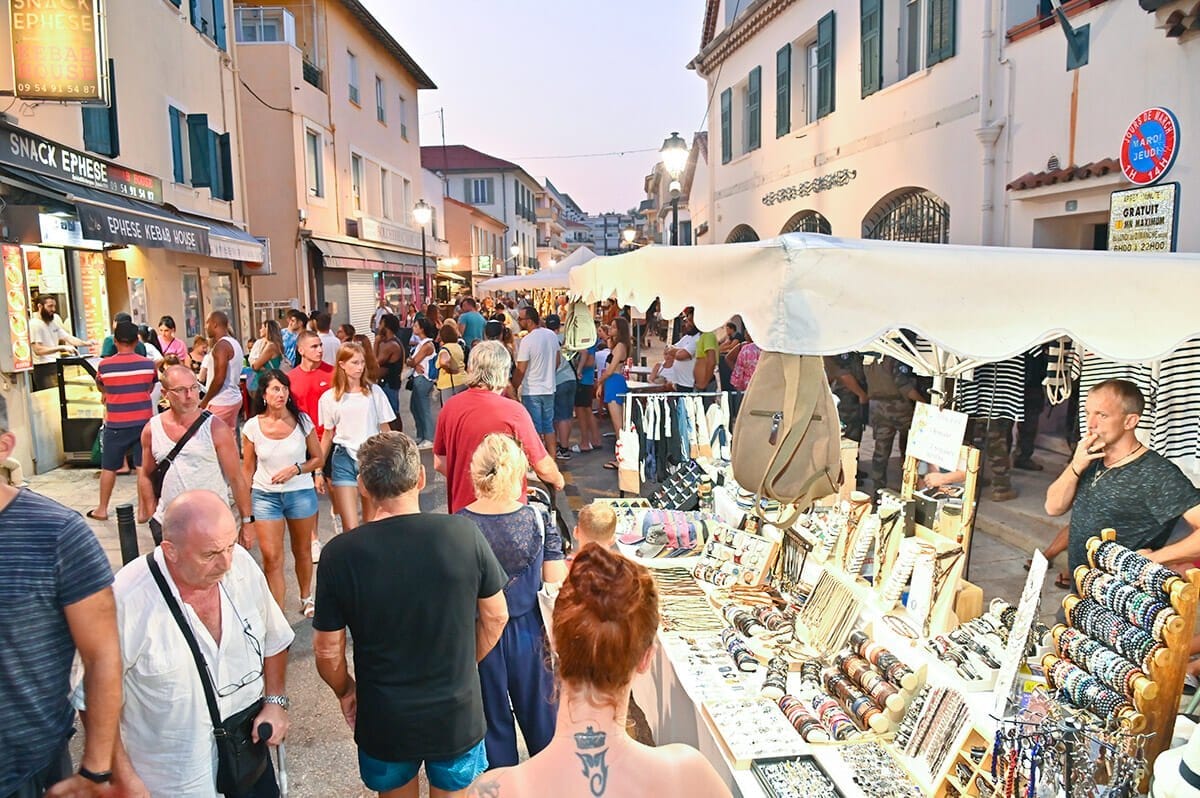 Nocturne pietonne du cros-de-Cagnes
